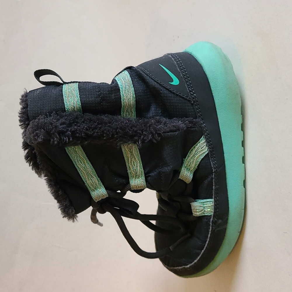 Nuke girls lined boots waterproof